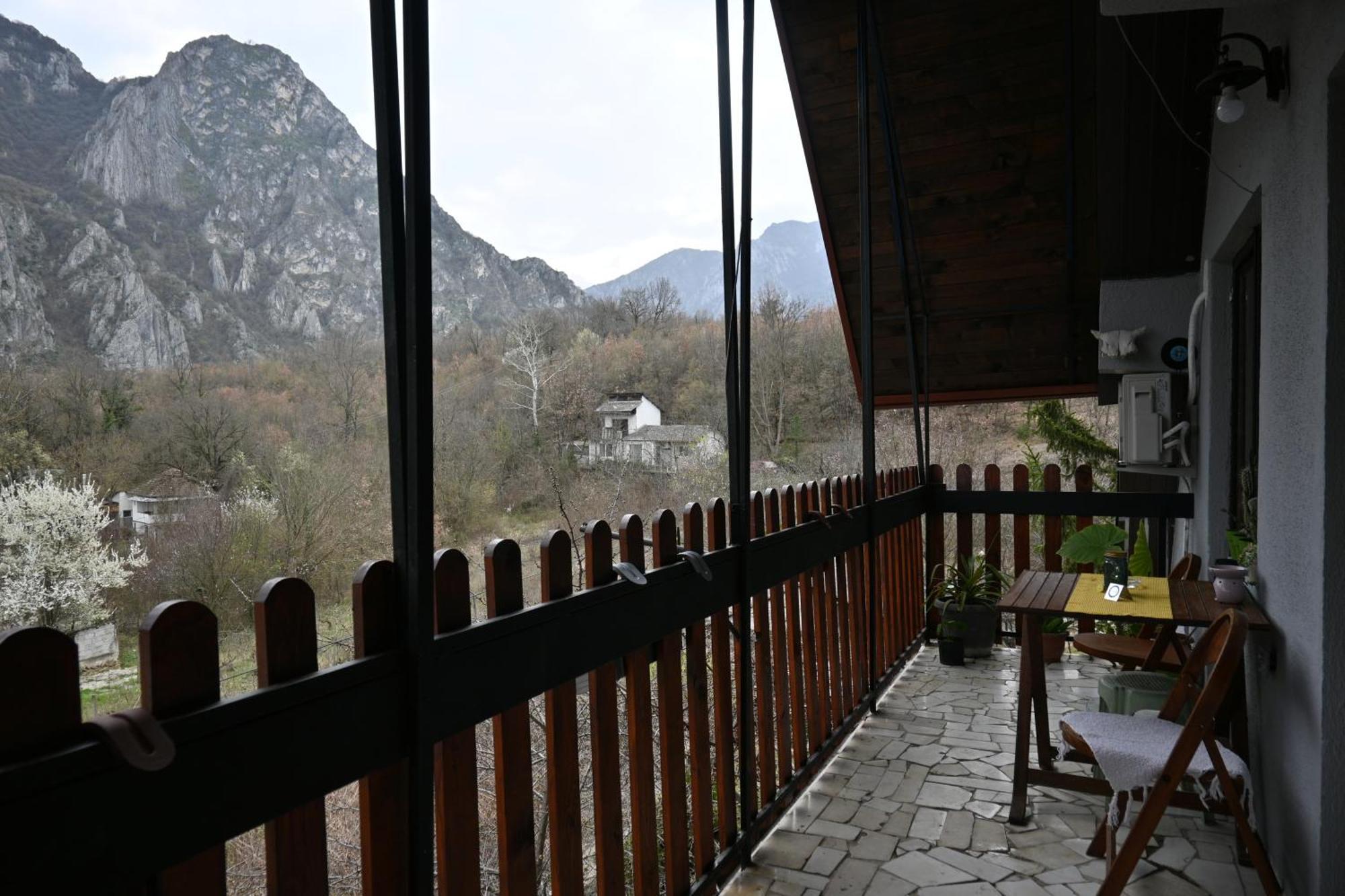 Canyon Matka Nature Apartments With A Terrace Szkopje Kültér fotó